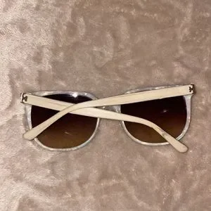 Tory Burch Cream round gradient sunglasses Tory Burch | Accessories | Tory Burch Cream Round Gradient  main image 2